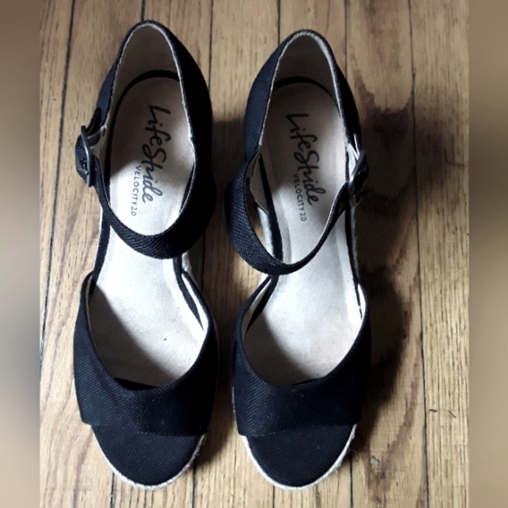 Life Stride Velocity 2.0 - Women's Black/Tan Open Toe Wedges Sandals. Size 11W - Picture 3 of 8